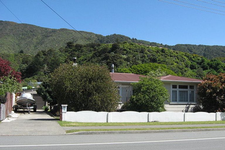 Photo of property in 29 Kent Street, Picton, 7220