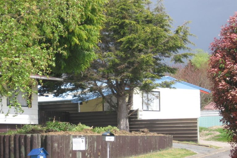 Photo of property in 17 Cypress Place, Owhata, Rotorua, 3010