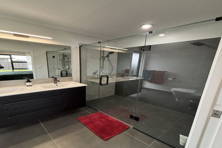 Photo of property in 11 Tabernacle Street, Karaka, 2124