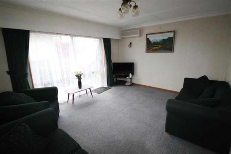 Photo of property in 76b Church Street, Mosgiel, 9024
