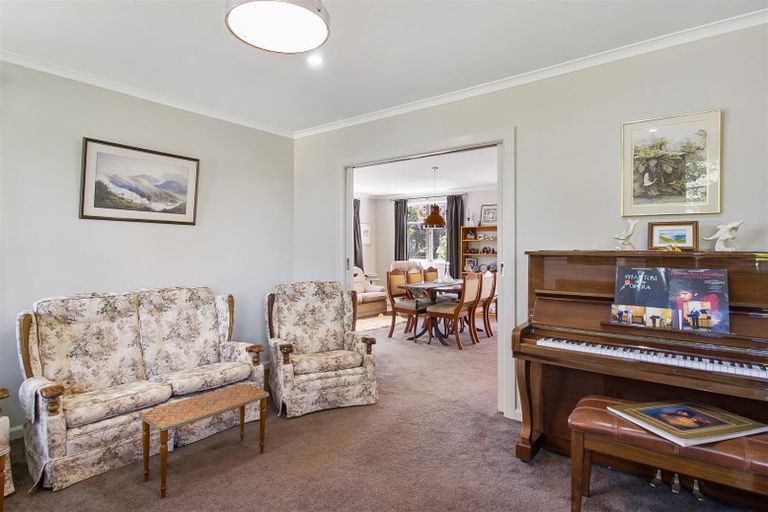 Photo of property in 170 High Street, Waimate, 7924