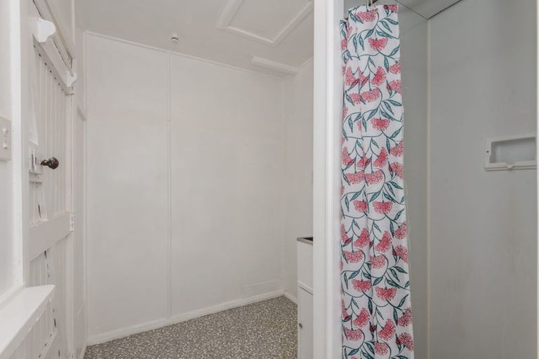 Photo of property in 99 Churchill Avenue, Hokowhitu, Palmerston North, 4410