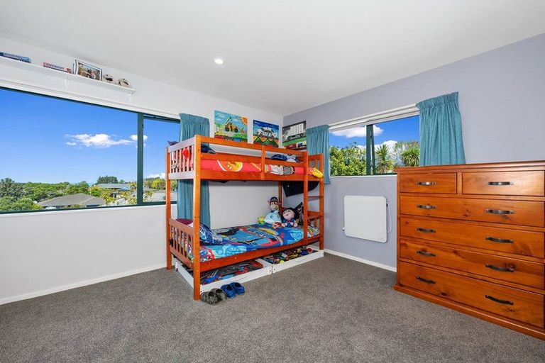 Photo of property in 5 Castaway Place, Gulf Harbour, Whangaparaoa, 0930