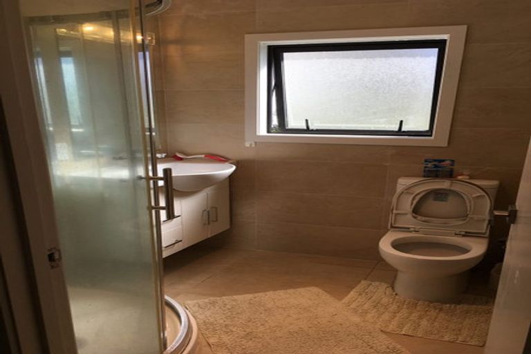 Photo of property in 64 Mayfair Crescent, Mairangi Bay, Auckland, 0630