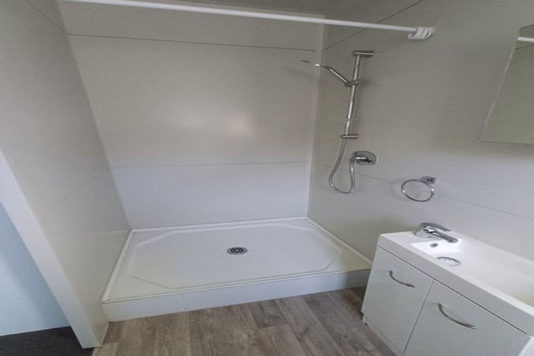 Photo of property in 28 Russell Road, Fairy Springs, Rotorua, 3015