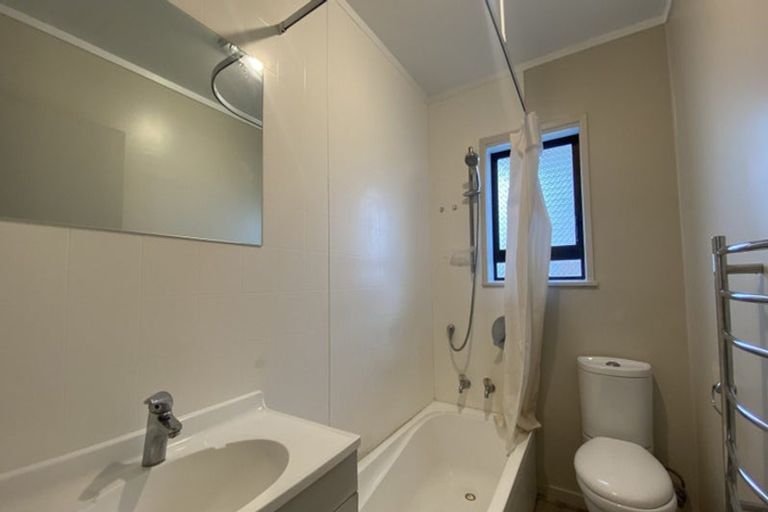 Photo of property in 2/131 Coronation Road, Papatoetoe, Auckland, 2025