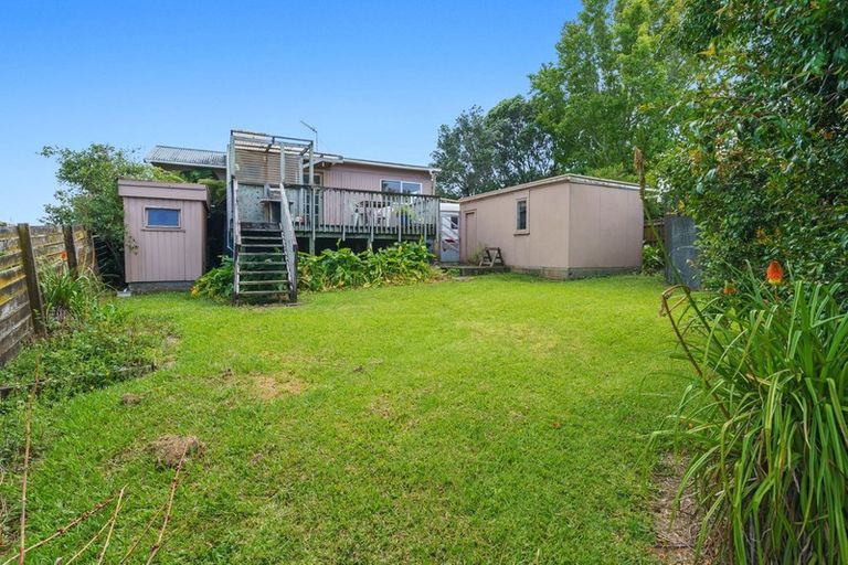 Photo of property in 933a Whangaparaoa Road, Manly, Whangaparaoa, 0930