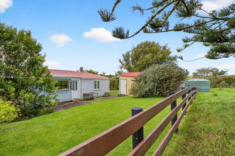 Photo of property in 170 Kaiwaka-mangawhai Road, Kaiwaka, Wellsford, 0975