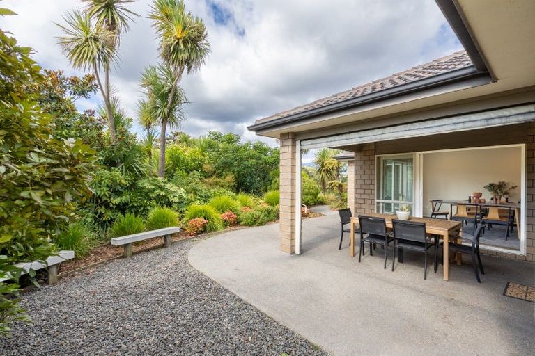 Photo of property in 4 Fairway Oaks Drive, Waikanae Beach, Waikanae, 5036