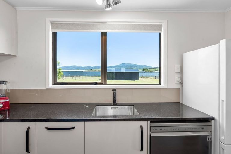 Photo of property in 5 Rangikatea Road, Omori, Turangi, 3381