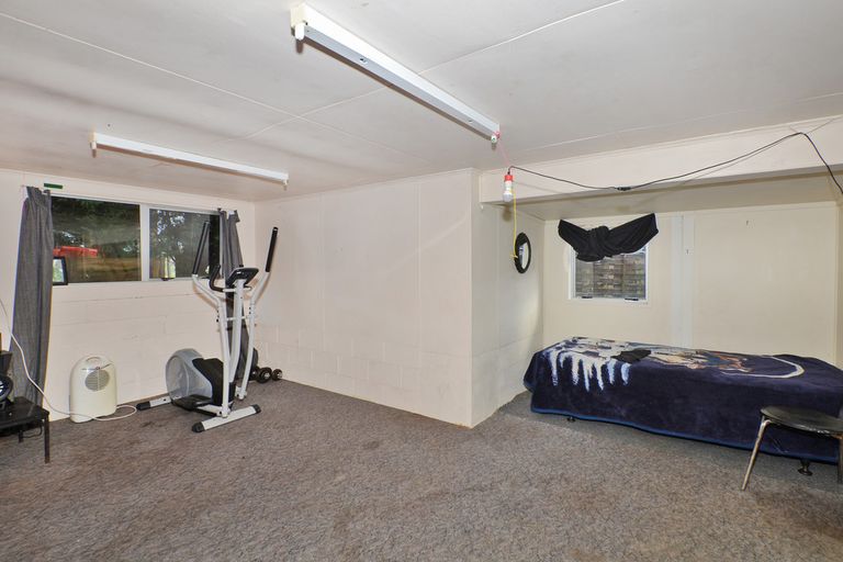 Photo of property in 14 Tikorangi Place, Morningside, Whangarei, 0110