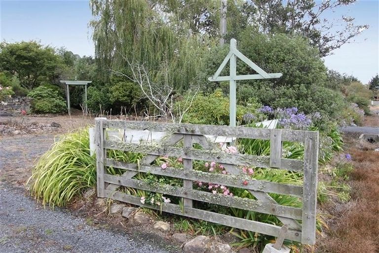 Photo of property in 266 Gladstone Road North, Mosgiel, 9092