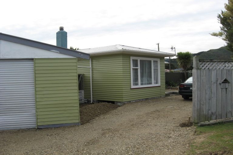 Photo of property in 2 Dunn Street, Wainuiomata, Lower Hutt, 5014