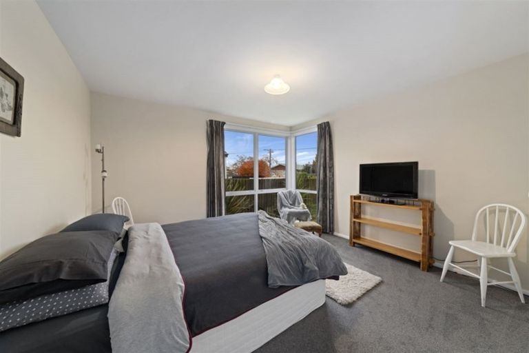 Photo of property in 32 Stackhouse Avenue, Bishopdale, Christchurch, 8053
