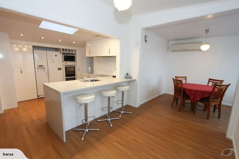 Photo of property in 152 Saint Andrews Road, Plimmerton, Porirua, 5026