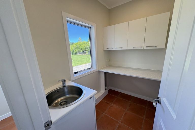 Photo of property in 619 State Highway 16, Kumeu, 0891