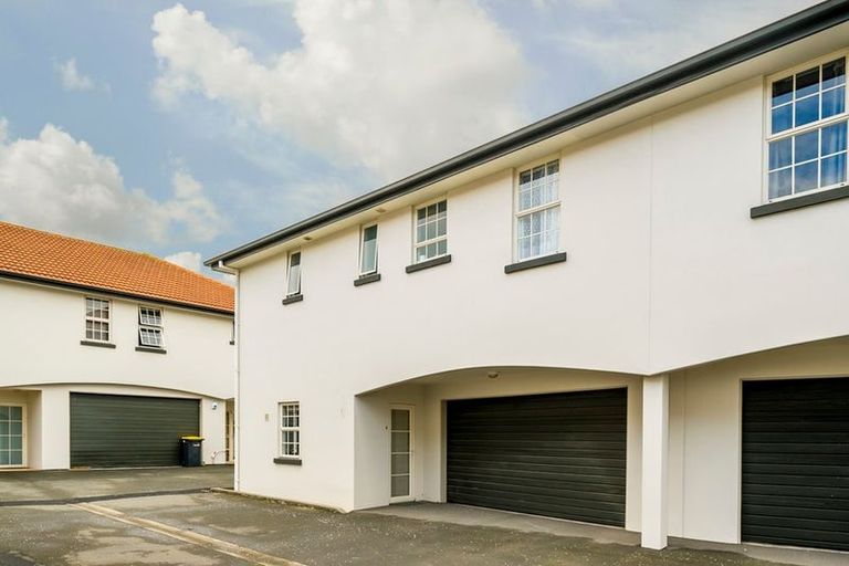 Photo of property in 9f Crohane Place, Addington, Christchurch, 8024