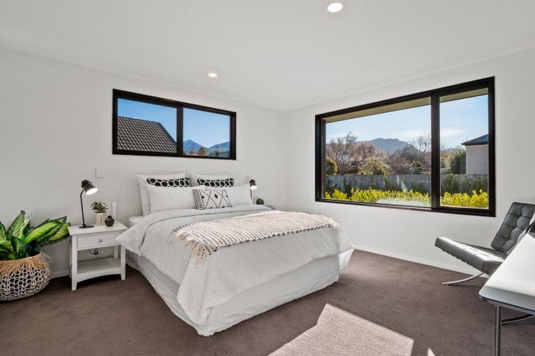 Photo of property in 2 Magnolia Place, Frankton, Queenstown, 9300