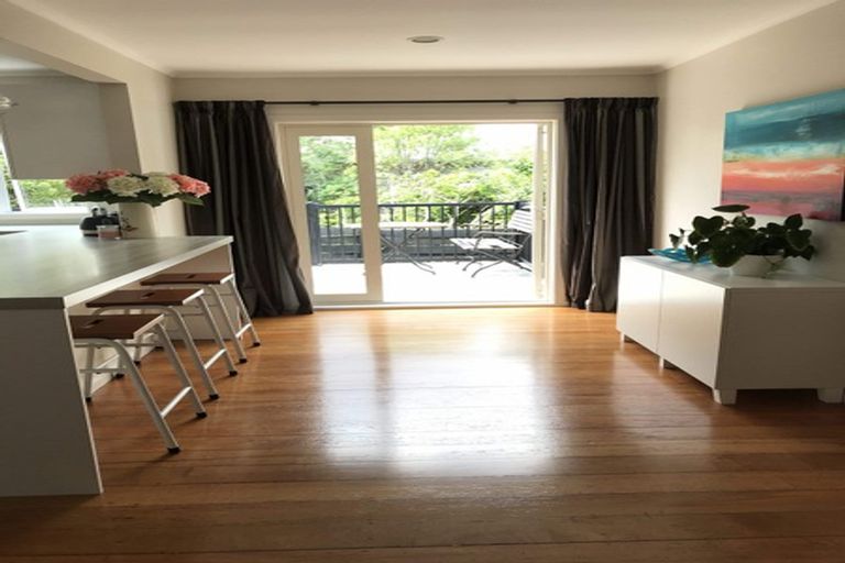 Photo of property in 95 Konini Road, Titirangi, Auckland, 0604