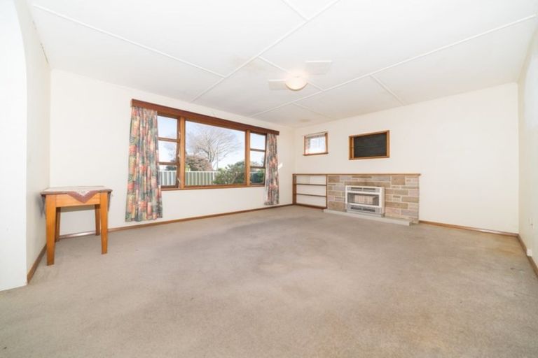 Photo of property in 2 Highbury Avenue, Highbury, Palmerston North, 4412