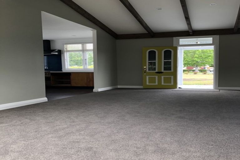 Photo of property in 40 Awaroa Road, Helensville, 0800