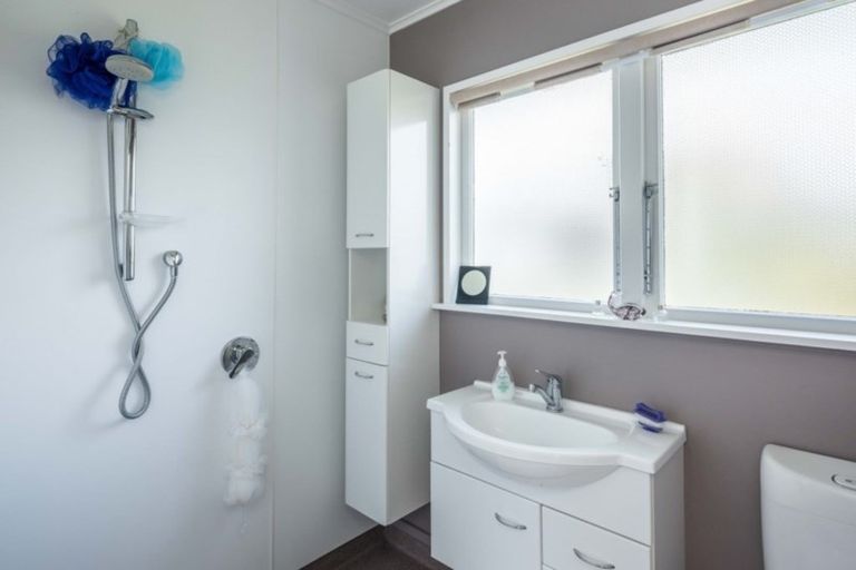 Photo of property in 20a Matai Street, Waikanae, 5036