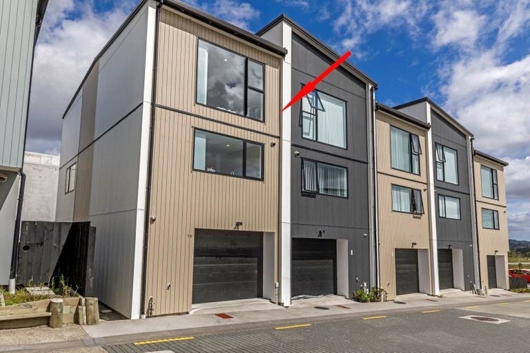 Photo of property in 10 Hinonga Loop, Silverdale, 0932