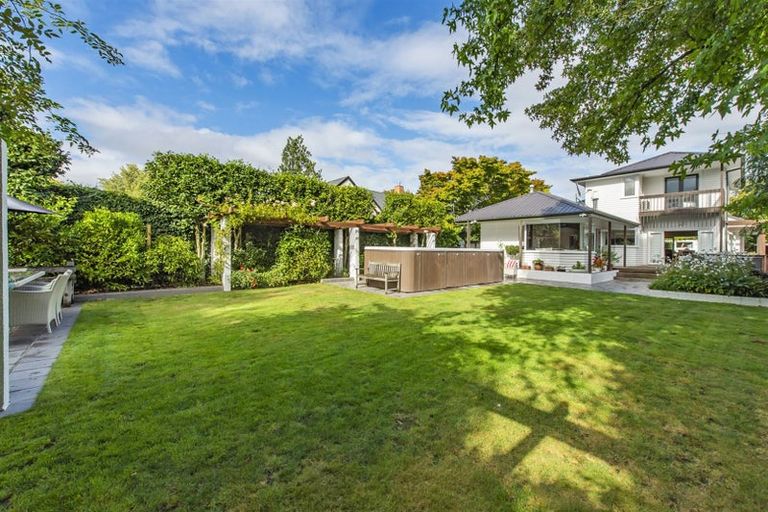 Photo of property in 36 Jacksons Road, Lyttelton, 8082