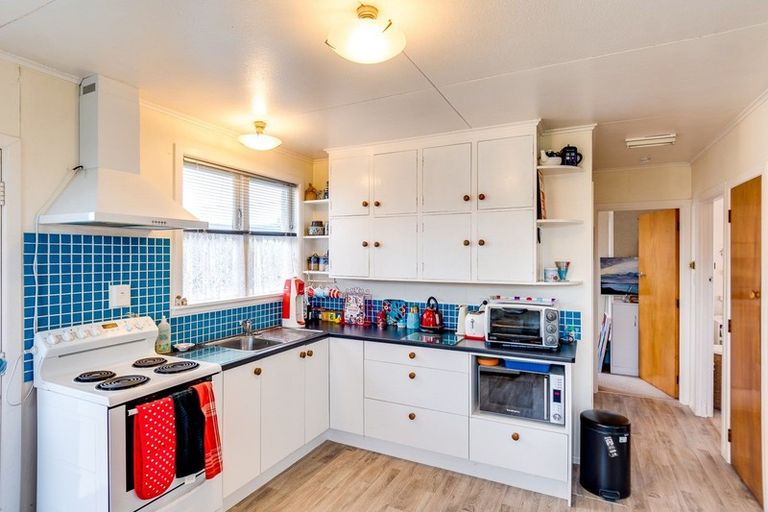 Photo of property in 1/202 Grove Road, Mayfair, Hastings, 4122