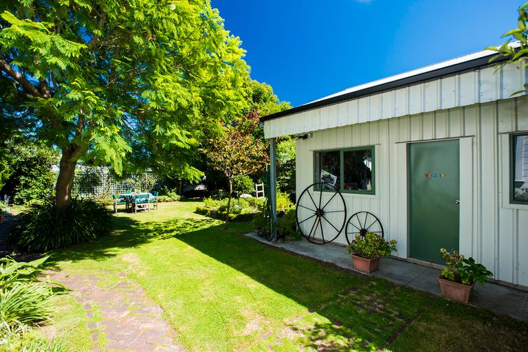Photo of property in 108 Stafford Street, Whataupoko, Gisborne, 4010