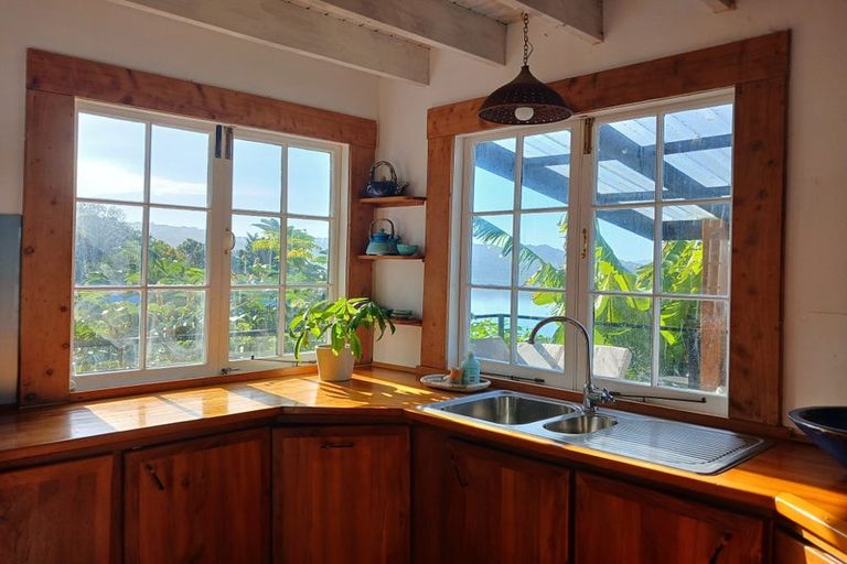 Photo of property in 102 Beach Road, Onerahi, Whangarei, 0110