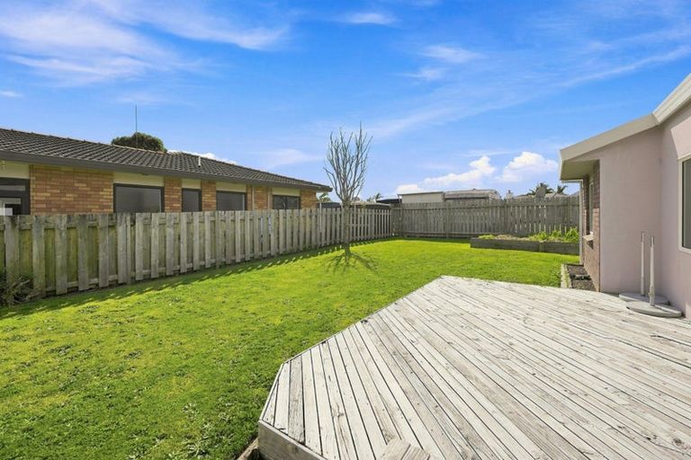 Photo of property in 19 Barbara Grove, Papamoa Beach, Papamoa, 3118