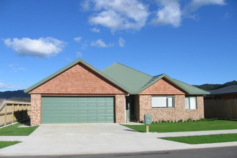 Photo of property in 13 Sun Valley Grove, Wainuiomata, Lower Hutt, 5014