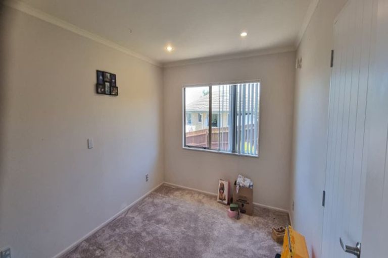 Photo of property in 5 Lamia Place, The Gardens, Auckland, 2105