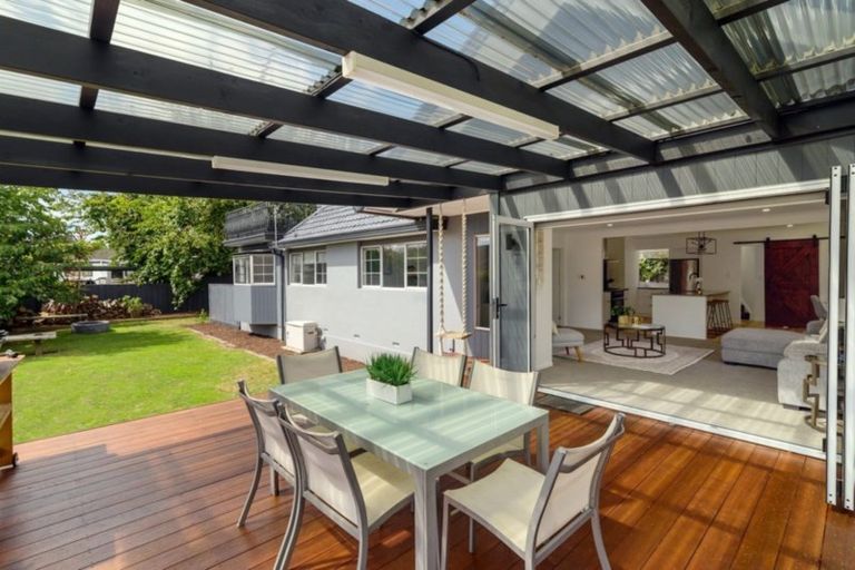 Photo of property in 10 Waitawa Place, Lynmore, Rotorua, 3010