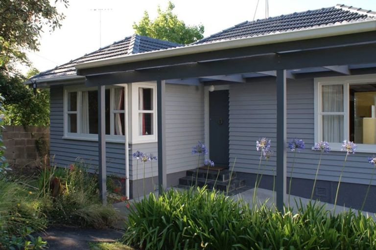 Photo of property in 7 Acacia Road, Torbay, Auckland, 0632