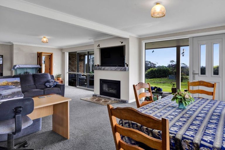 Photo of property in 200 Paraite Road, Paraite, New Plymouth, 4373