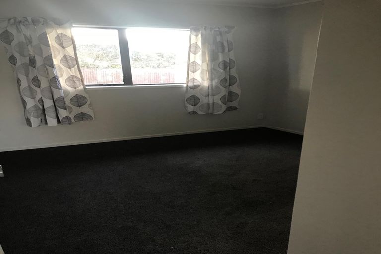 Photo of property in 1/23 Greenhaven Avenue, Opaheke, Papakura, 2113