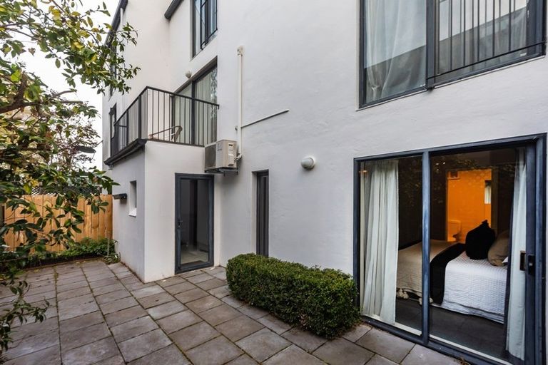 Photo of property in 28e Cranmer Square, Christchurch Central, Christchurch, 8013