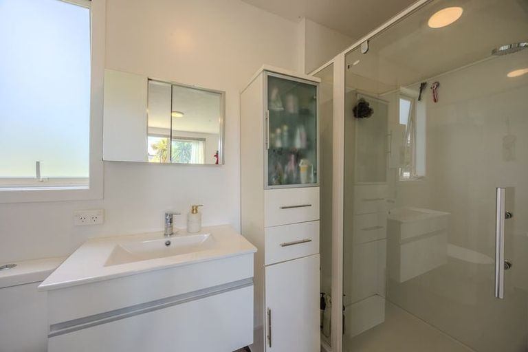 Photo of property in 14 Francis Lane, Lake Hawea, Wanaka, 9382