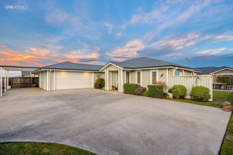 Photo of property in 33 Tripoli Street, Rangiora, 7400