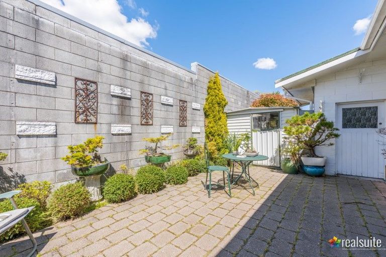 Photo of property in 48b Queens Grove, Hutt Central, Lower Hutt, 5010