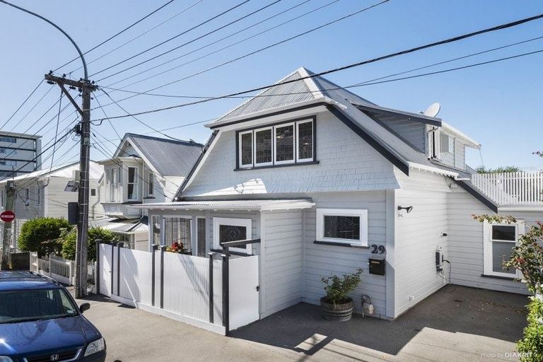 Photo of property in 29 Grant Road, Thorndon, Wellington, 6011