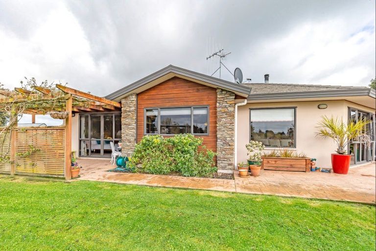 Photo of property in 138 Muhunoa Road West, Ohau, Levin, 5570