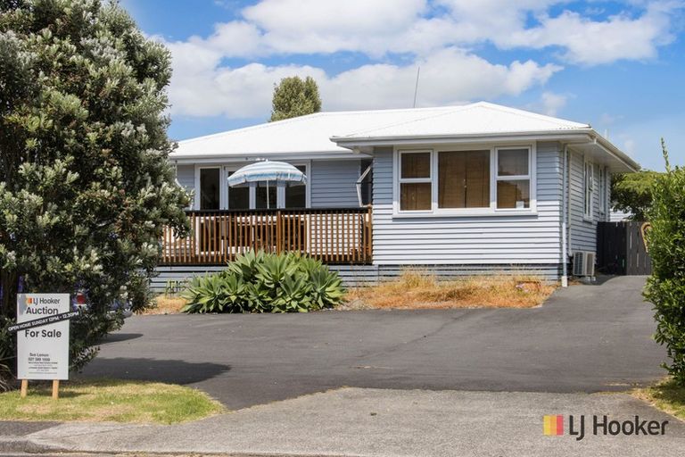 Photo of property in 44 Dillon Street, Waihi Beach, 3611