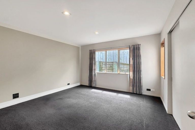 Photo of property in 27a Waverton Terrace, Churton Park, Wellington, 6037