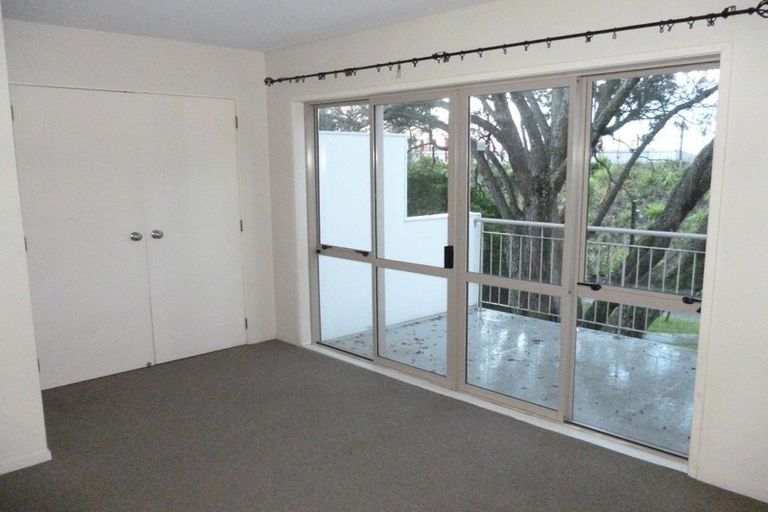 Photo of property in Emery Gardens, 11/4 Ambrico Place, New Lynn, Auckland, 0600