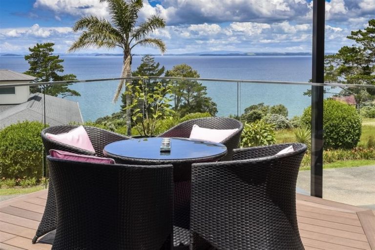 Photo of property in 7 Pacific Parade, Army Bay, Whangaparaoa, 0930