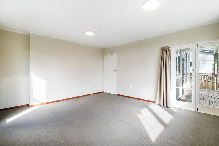 Photo of property in 73 Taurus Crescent, Beach Haven, Auckland, 0626