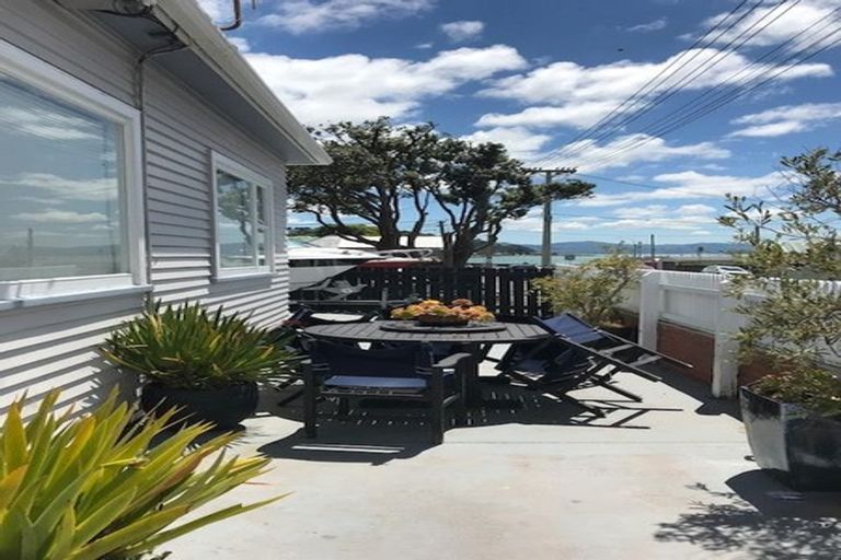 Photo of property in 22 Ferry Street, Seatoun, Wellington, 6022